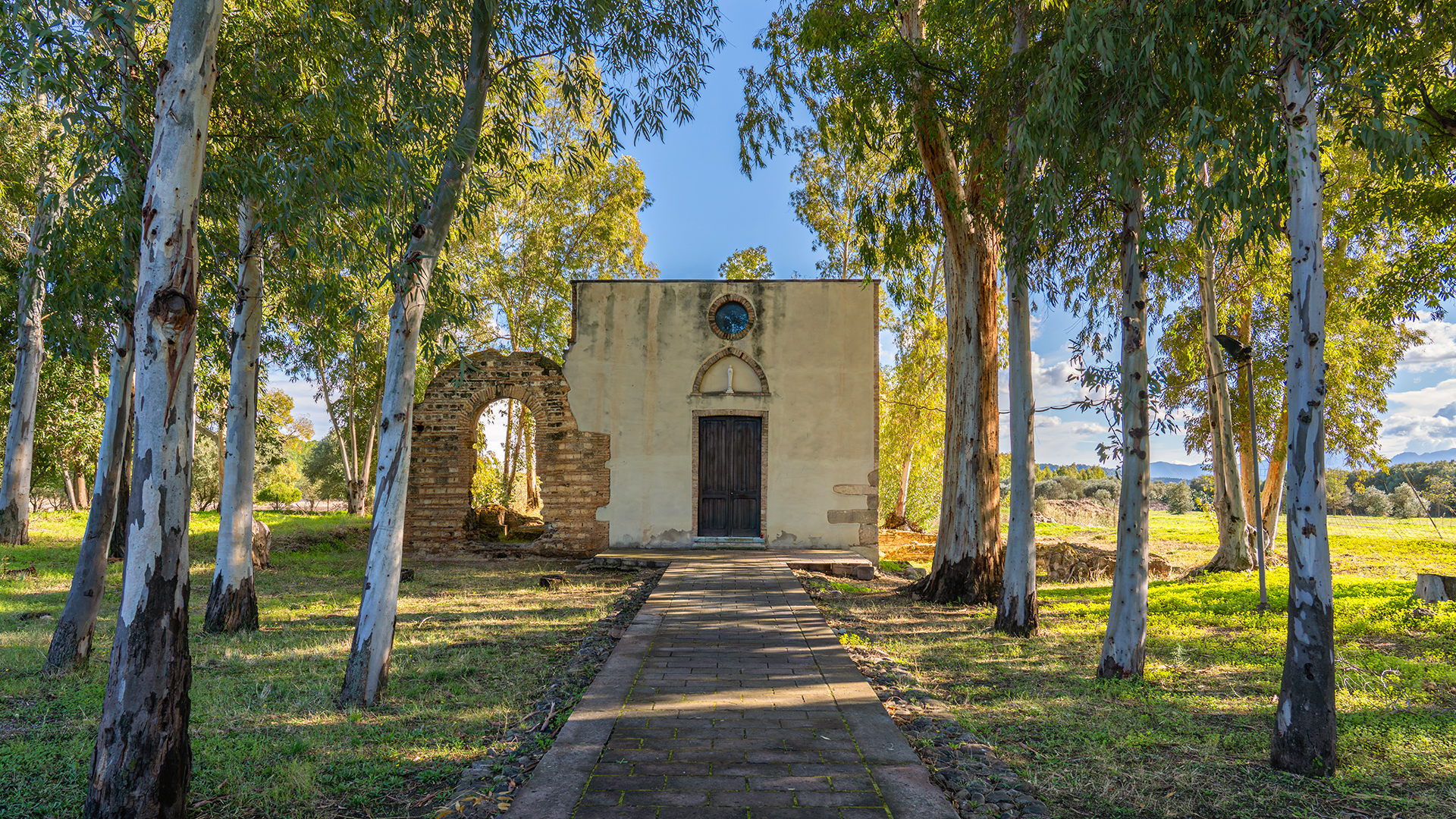 Chiesa di Santa Maria e Terme Romane